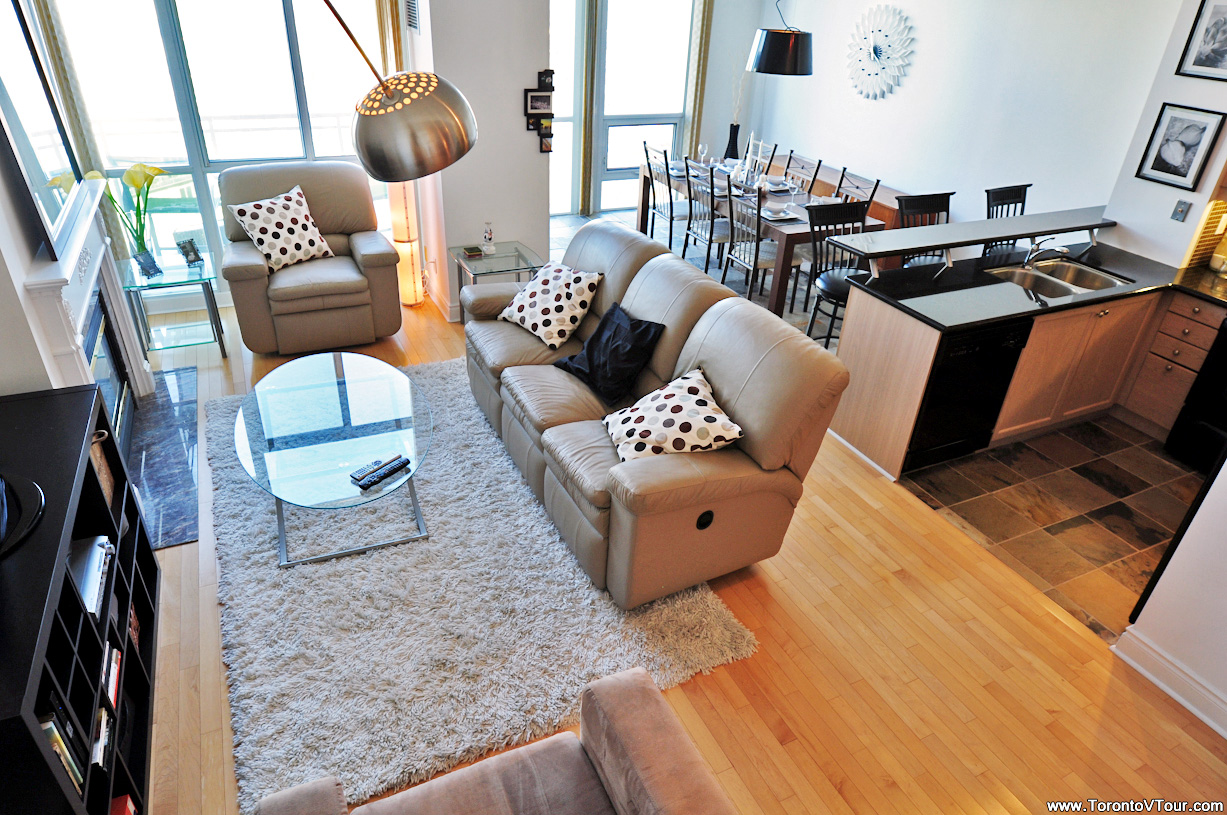 Family penthouse; a magnificent two-storey penthouse in central Mississauga